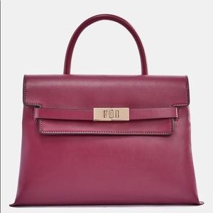 Lech Shoulder Bag